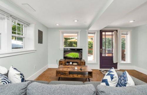 Vintage Westlake Hideaway with Patio & Lake Views - Foto 9