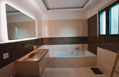 Modern Villa Swimming pool and private Jacuzzi - Foto 20