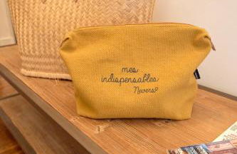 La Villa en Loire, avec Jacuzzi 6 places, Piscine chauffée, boulodrome, salle de jeu, 6 Chambres, vue Loire, 350M2 - Foto 18