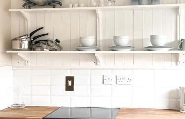 Cosy Cottage in Mersea - Walking distance to beach and town - Foto 20