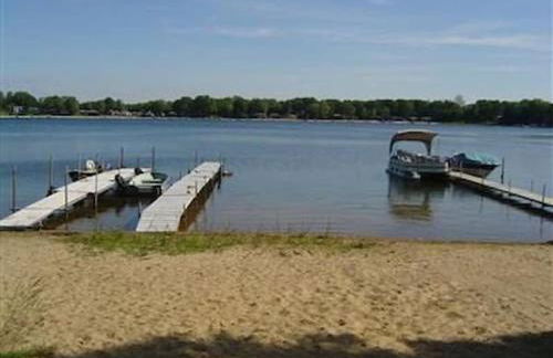 Sister Lake Cottages - Unit 1 - Photo 25