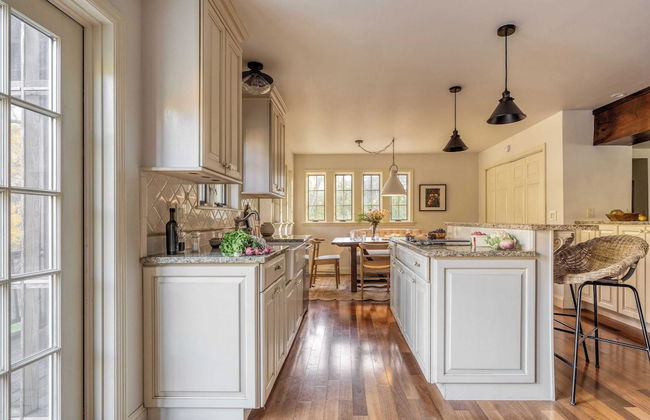 Cortland by Avantstay Charming Heritage Estate w/ Private Lake & Pool - Foto 8