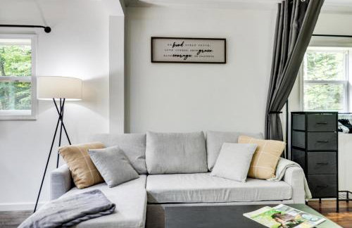 Tiny Woodland Cottage Retreat with Yard in Pelkie - Foto 4