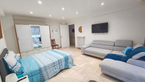 Spacieux Plages Gare Juan Les Pins - Photo 1