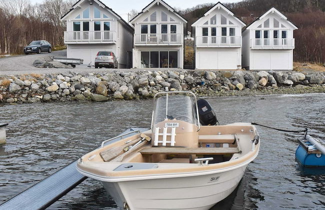 10 Person Holiday Home in Brattvag - Foto 1