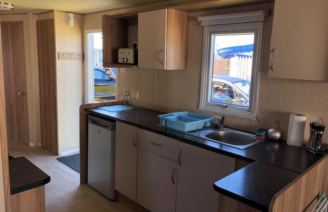 3 Bed 8 Berth Caravan in California Cliffs - D53 - Foto 9