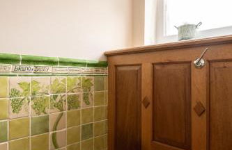 Downwood Vineyard Manor House in Idyllic Countryside - Photo 48