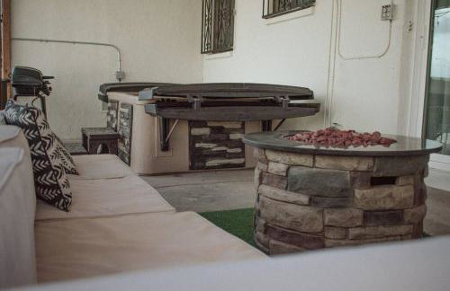 Casa Charleston-3BR-2Bath-Private HOT TUB-Pet Friendly-No Pet Fees! - Photo 51