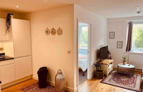 BeeStay - Cosy 1 bed flat in the heart of Cheadle Hulme - Photo 7