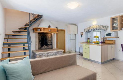 Four-Bedroom Holiday Home Labin With Sea View 08 - Photo 6