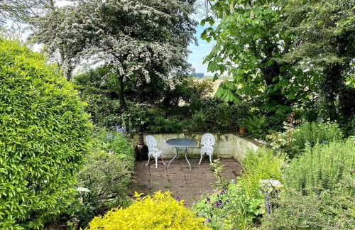 EasyRest - Spacious Detached House - 10 Beds - 5 Bedrooms - 4 Bathrooms - Secure Parking 5 Vehicles - Excellent Road Links - Perfect for Contractors & Large Groups - Foto 39