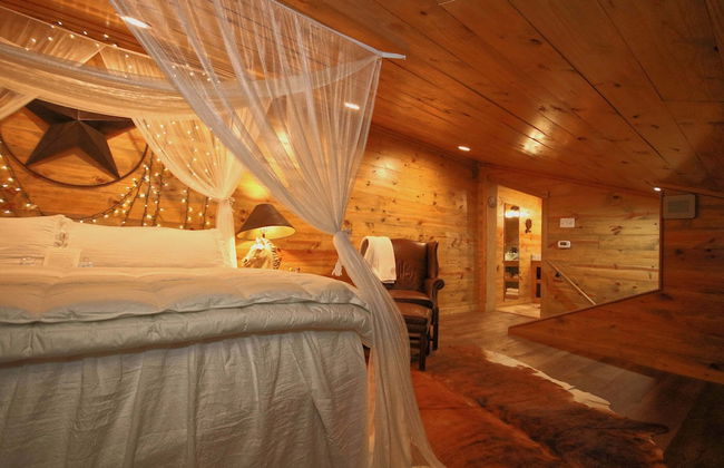 Cora's Cabins - Photo 50