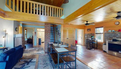 Coastal home with private hot tub and fire-pit, close to local attractions - Foto 5