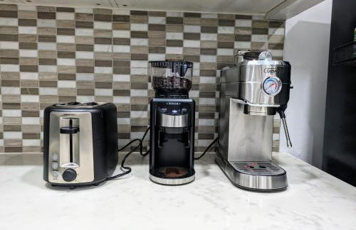 Lavish Downtown Manhattan Oasis in Union Square - Foto 17