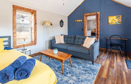 3BR Farmhouse with Views Near Hart Creek Trails - Foto 16