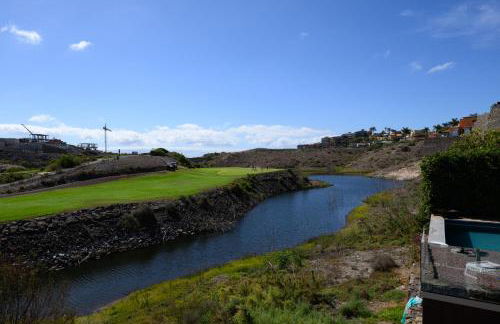 Villa in Salobre with Private Pool & Stunning View - Foto 18