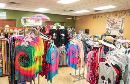 Near Disney - 5BR Home- Games Pool Hot Tub & BBQ - Foto 34