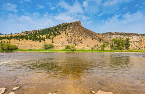 Riverfront Montana Log Cabin with Mountain Views! - Foto 41