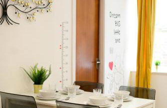 Autumn Breeze - 2BR - Sofa Bed - WiFi - Free Parking - Central - Didsbury - Photo 14