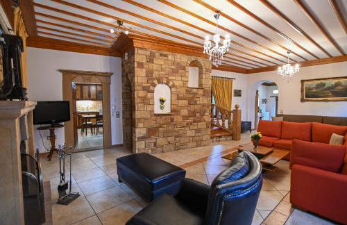 Πέτρινο Αρχοντικό, Χίος - Foto 11