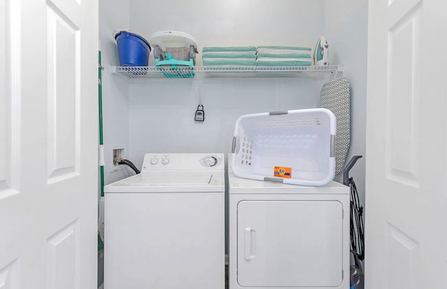 Condo w/ Prime View of Lake, Pool & Fireworks! - Foto 15