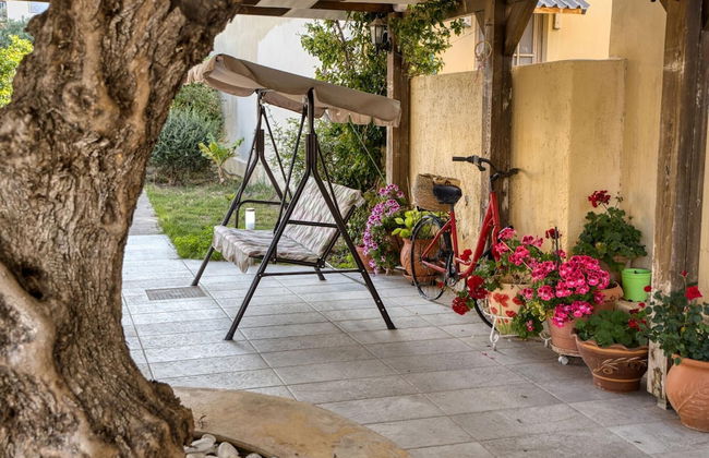 Garden House by Estia - Photo 15