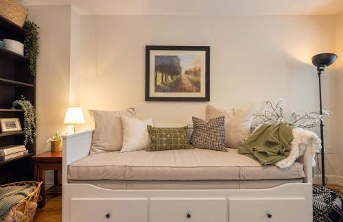 Luxury Spacious 3-Bed City Oasis Just 10 Mins from Centre with Free Parking - Foto 10