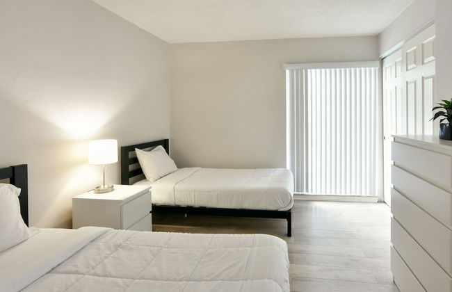 Artrageous on the river By RocketStay - Photo 72