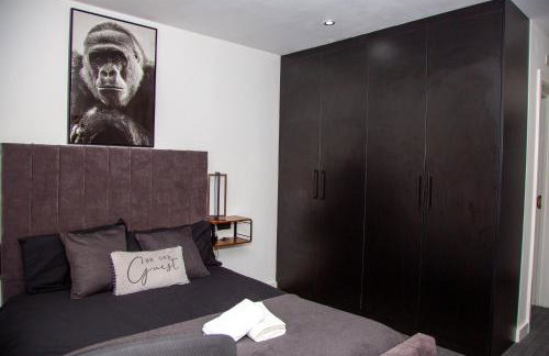 Luxury 2 Bed West London, Free Parking - Photo 19