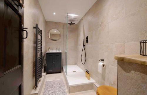 Characterful apartment in the heart of Petworth - Foto 14