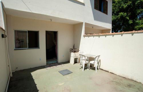 Casa Pet Friendly com Varanda e Churrasqueira - Foto 3