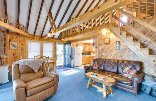 Cozy Chemo Pond Cabin with Dock and Waterfront Views - Photo 5