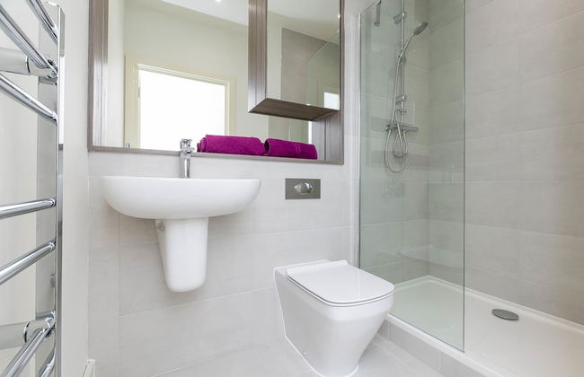 Deluxe Heathrow Apartments & Parking - Foto 32