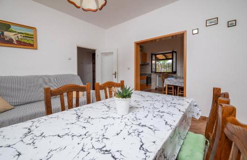 Six-Bedroom Holiday Home In Barban - Foto 18