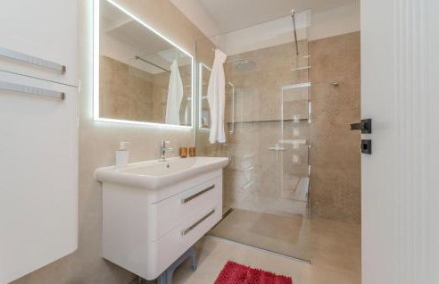 4 Bedroom Cozy Home In Jovici - Photo 36