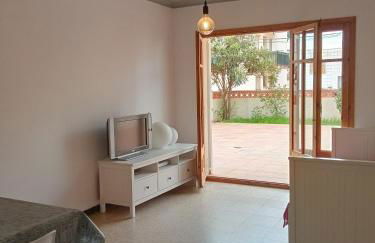 Apartament amb dues grans terrasses de 50 m2 i 16 m2 a 300 m de la platja - Foto 3
