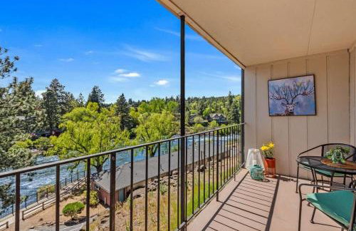 Gorgeous Condo With River View - Pool and Hot Tub - Foto 2