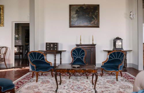 Villa with Exclusive Garden in Rignano, Tuscany - Foto 3