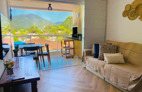 Apto com ar-cond e piscina a 100m mar praia da Enseada - Foto 1