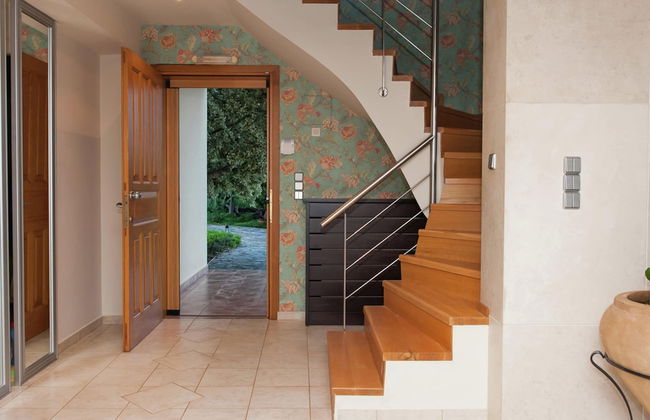 Villa With Private Pool, BBQ Area - Photo 2