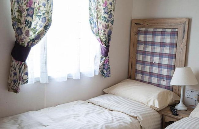 Stunning 2 Bed Chalet in Silversands Lossiemouth - Photo 4