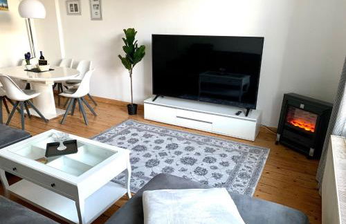 DEUTSCHE VILLA - SUPERIOR APARTMENT- 1 Obergeschoss mit gem Sauna und Garten - Foto 12