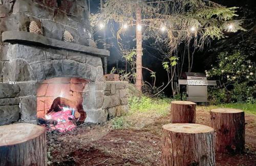 Springbrook · Cozy 2BR Mt. Hood Cabin, Fireplace & Retro Kitchen - Foto 49