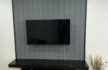 Spacious 4 Bedroom Contractors Friendly Home in Coventry Near Jaguar Land Rover & City Centre - Photo 17