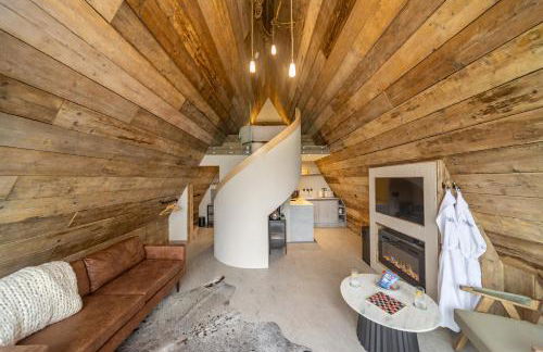 The Tri-Pod - Photo 4