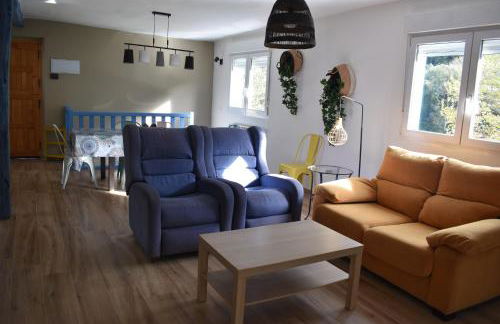 LA CASA AZUL, un oasis de calma, vistas impresionantes con PISCINA, SALTADOR, BARBACOA y acceso al río Asón - Foto 15