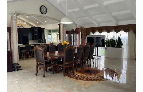 Specious 6000 sf privat gated villa with View - Foto 19