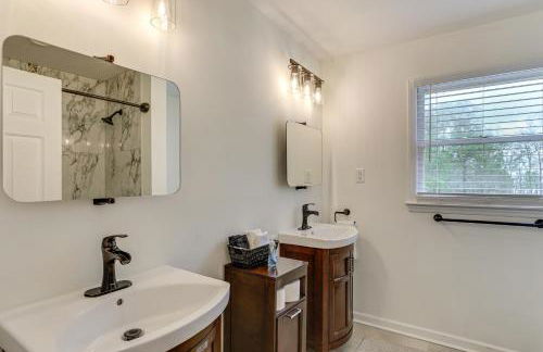 Patio and Pool Table Lake Marion Getaway - Foto 23