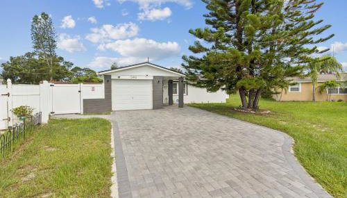 3Bd 2Ba House with Parking Laundry and Large Patio - Foto 2