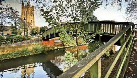 River House 2BR 1 Bathroom & Downstairs Toilet Parking St Neots Town Centre - Photo 1